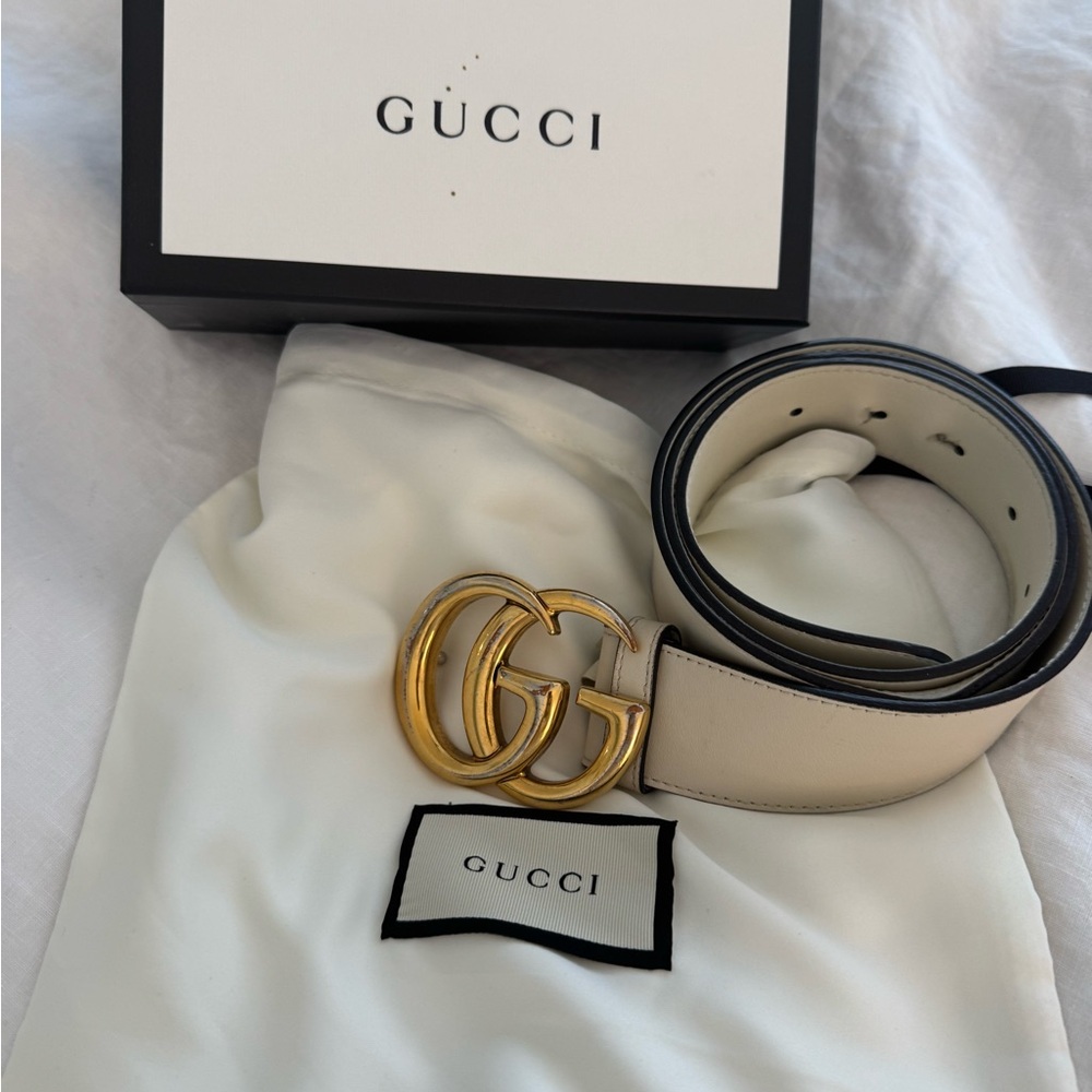 Gucci Women's Cream and Gold Belt